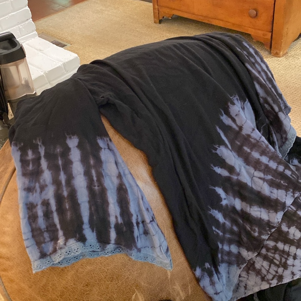 Length 29-30 3/4 sleeve does not wrinkle